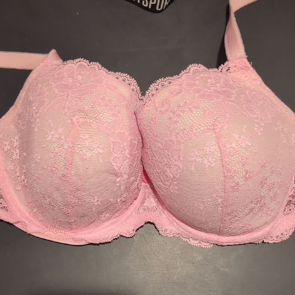 Victoria's Secret Blush Lace Bra